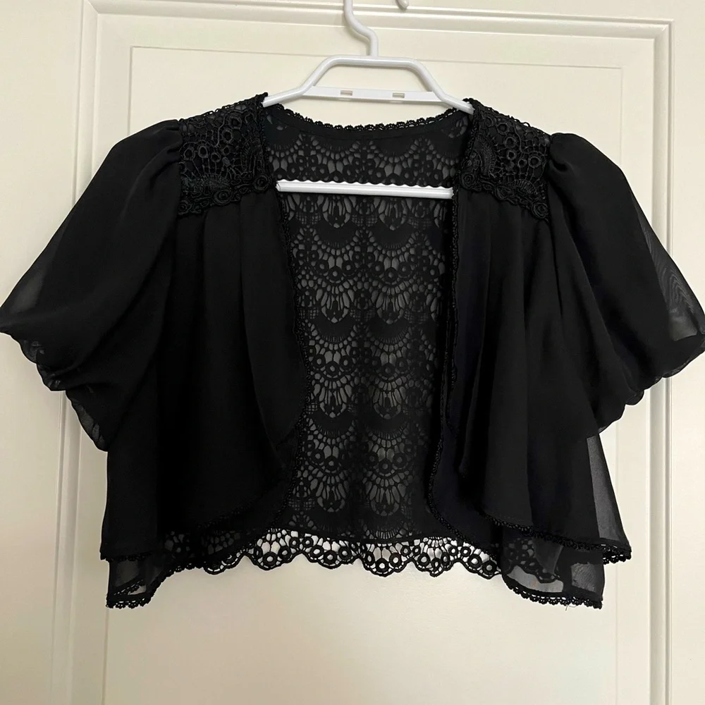 AXES FEMME lace shrug - Picture 1 of 4